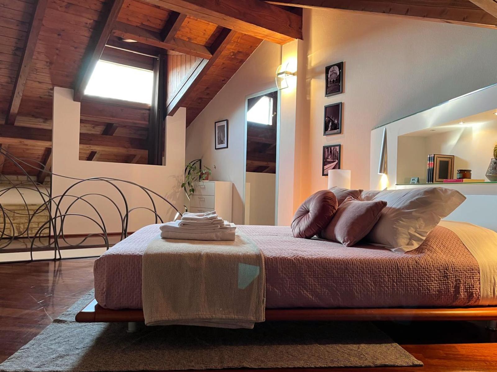 Apartmán Civico 24 Cremona Exteriér fotografie